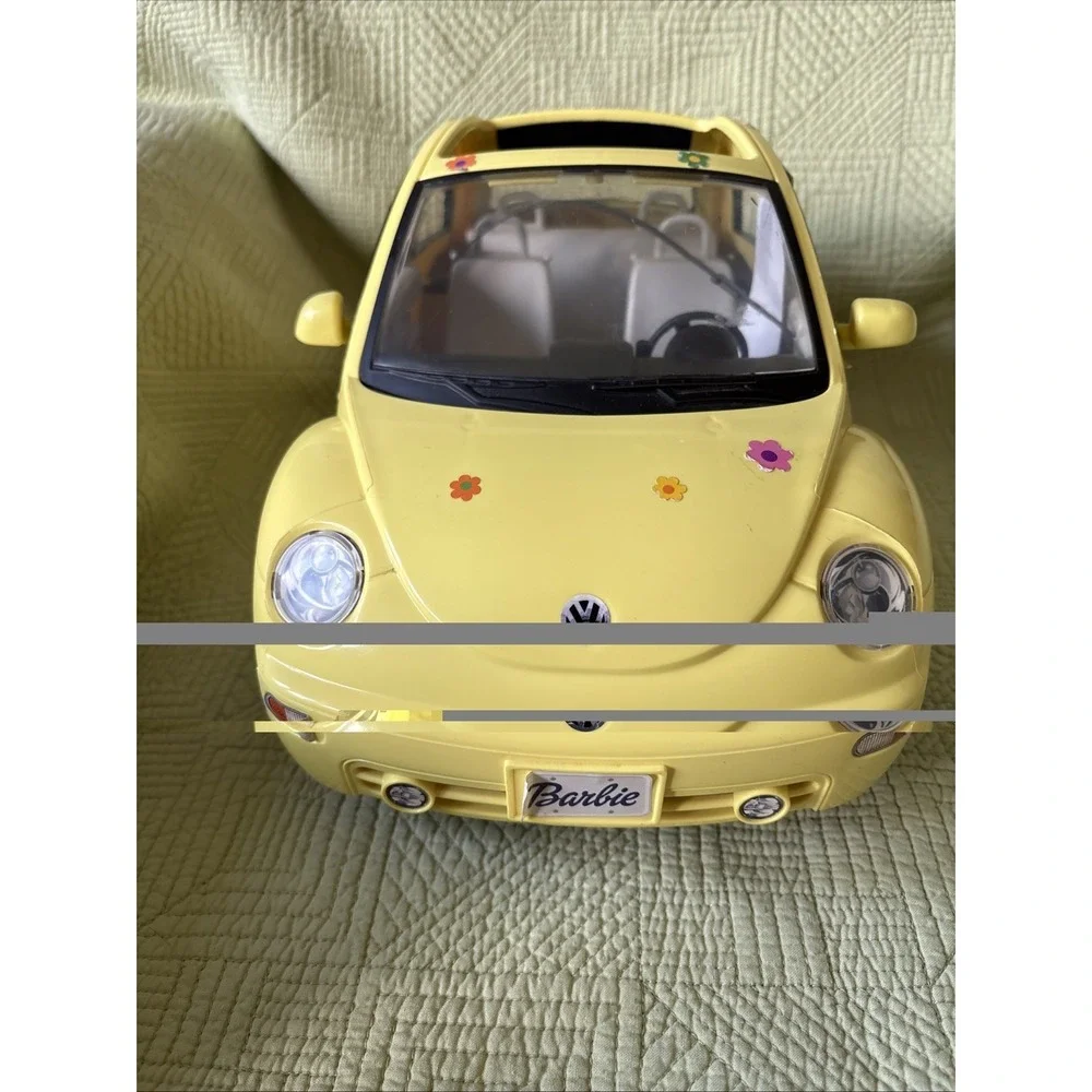 Vintage 2000 Mattel Barbie VW Volkswagen Beetle Yellow Flower Doll Car